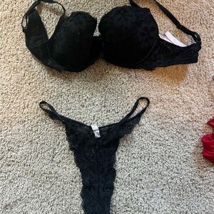 Victoria's Secret Black Lace Bra Set